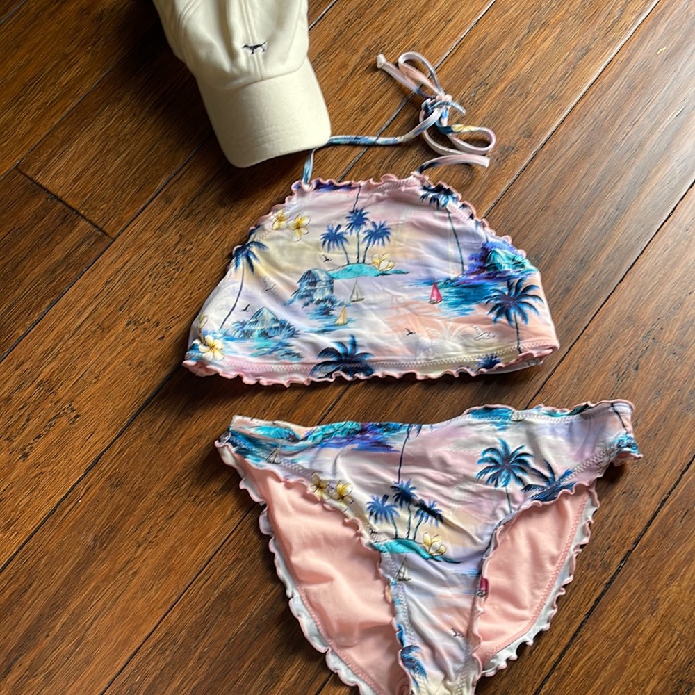 Swim suit bundle. Girls size 16 or women’s xs. This was mine. And pink hat. OS
